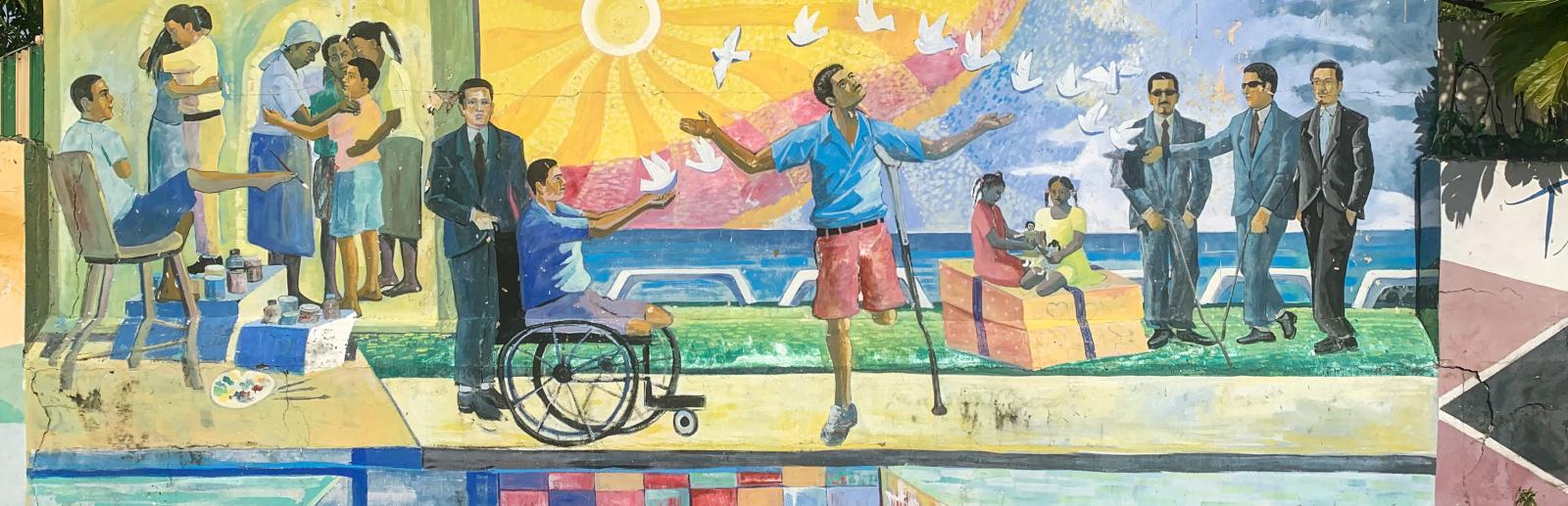 Mural con imágenes alusivas a la discapacidad en el centro de Santo Domingo.